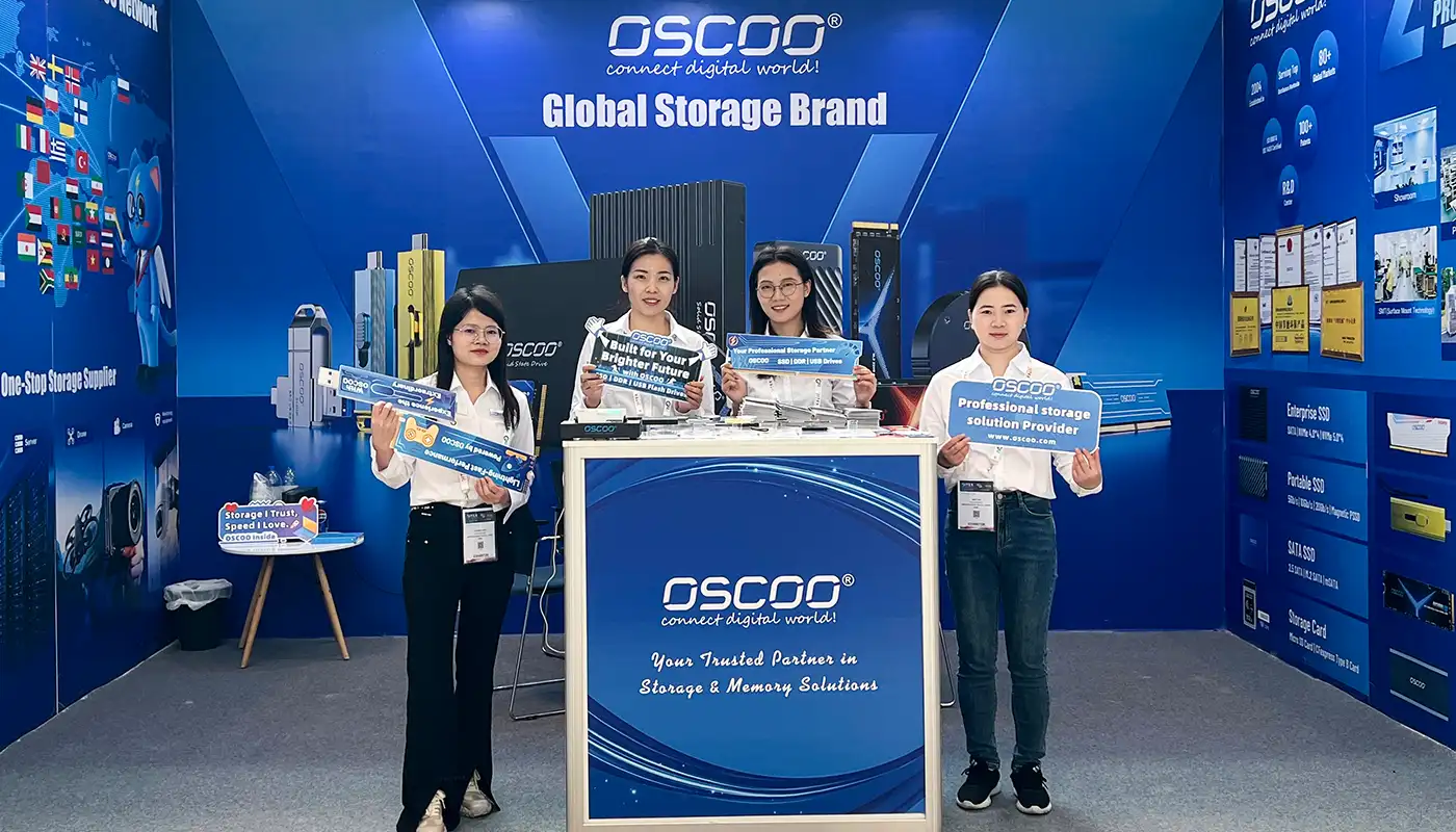 OSCOOがGITEX 2025で輝く|革新的なストレージでスピードの未来を定義する 10 oscoo gitex2025 team 1400 GITEX 2025で輝くOSCOO|革新的なストレージでスピードの未来を定義する